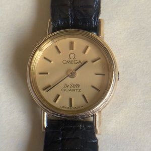 Rare Antique Vintage Omega DeVille Quartz Push Button Leather Band Ladies Watch